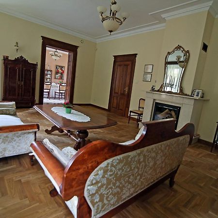 Dwor Bieland Bed and Breakfast Elbląg Eksteriør billede