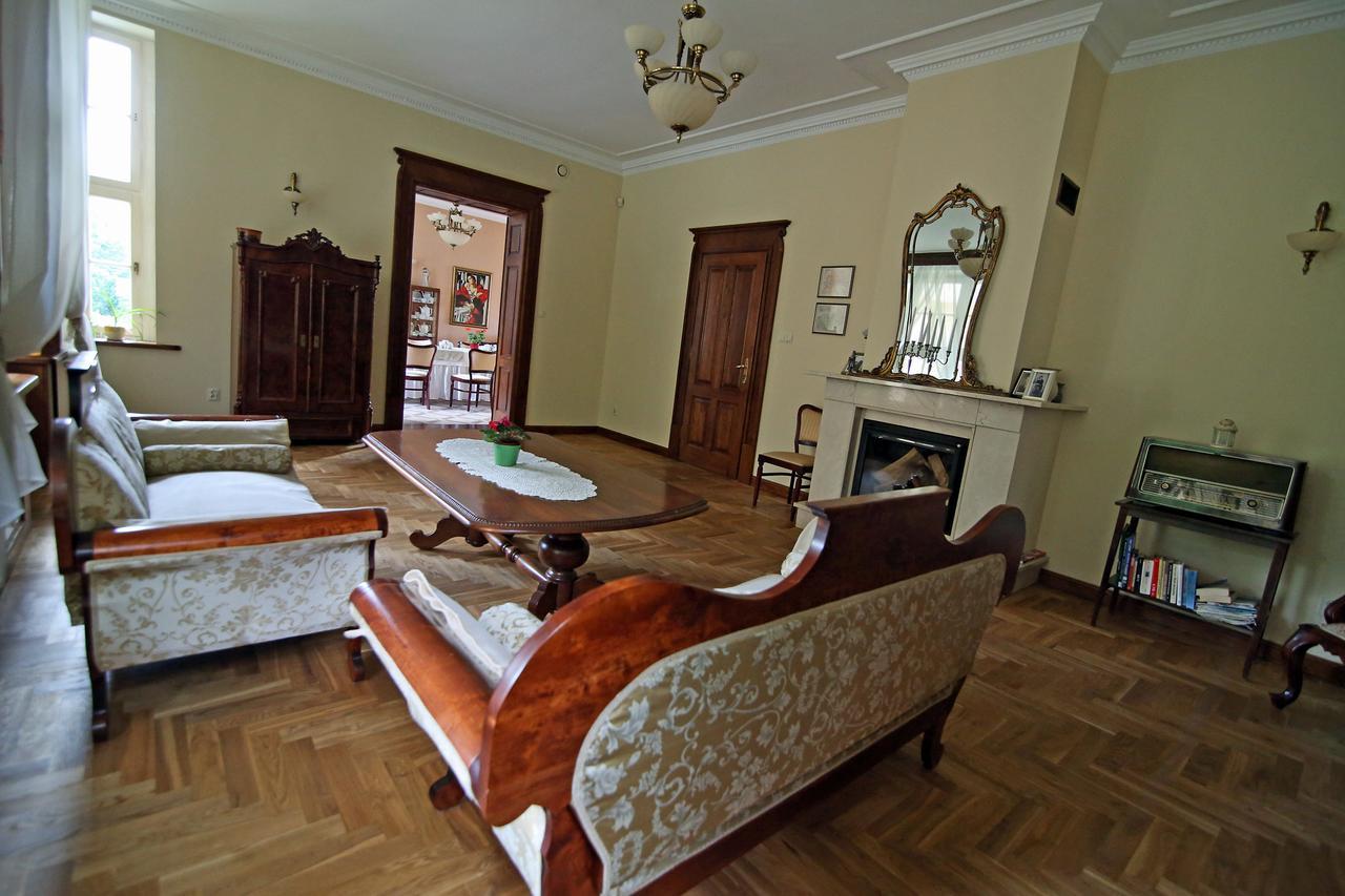 Dwor Bieland Bed and Breakfast Elbląg Eksteriør billede