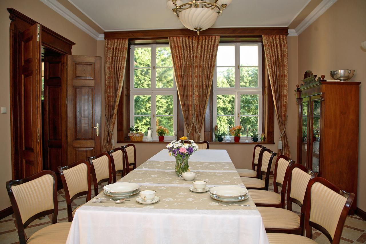 Dwor Bieland Bed and Breakfast Elbląg Eksteriør billede