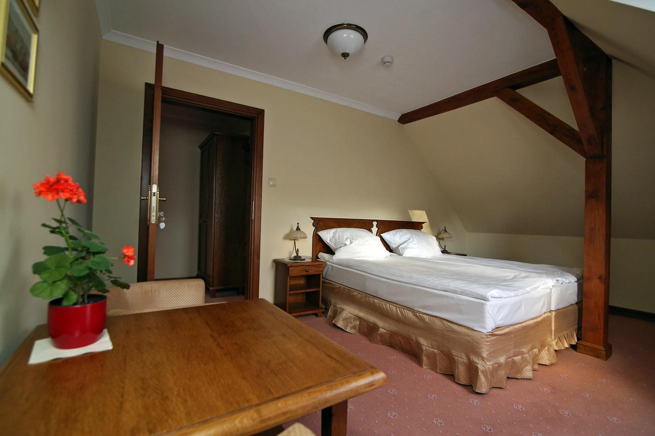 Dwor Bieland Bed and Breakfast Elbląg Eksteriør billede