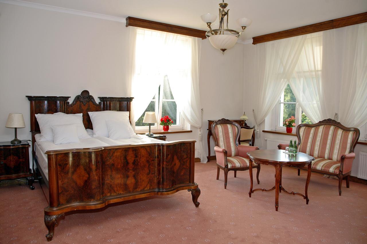 Dwor Bieland Bed and Breakfast Elbląg Eksteriør billede