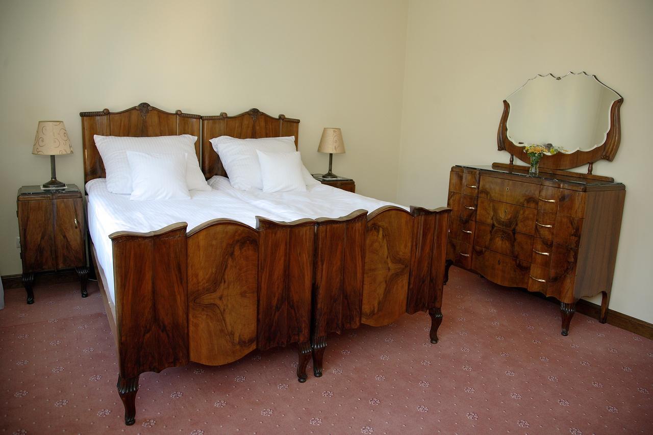 Dwor Bieland Bed and Breakfast Elbląg Eksteriør billede