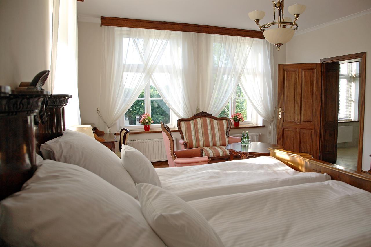 Dwor Bieland Bed and Breakfast Elbląg Eksteriør billede