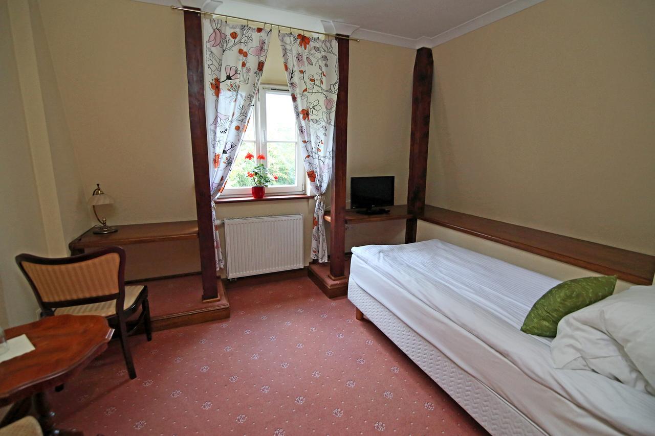 Dwor Bieland Bed and Breakfast Elbląg Eksteriør billede