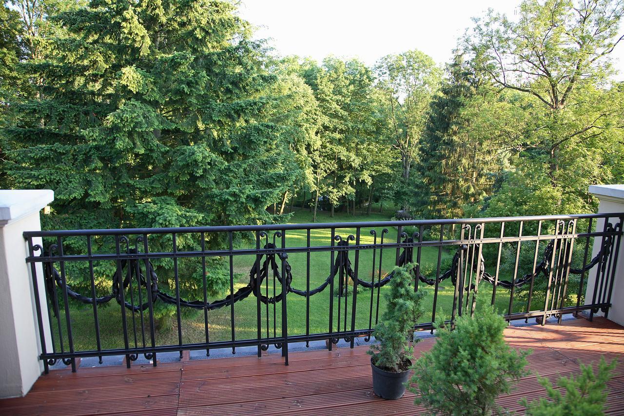 Dwor Bieland Bed and Breakfast Elbląg Eksteriør billede